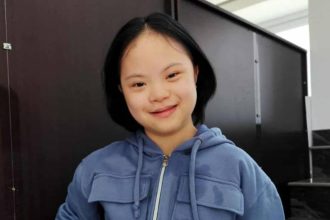 Janice Felicia, anak down syndrome berusia 15 tahun garap mini album lagu perdana. (Dok. Istimewa)