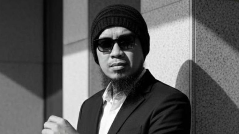 Bambang Taidi refleksikan cinta dan spiritualitas dalam balutan pop retro lewat rilis album lagu Pujaanku. (Dok. Istimewa)