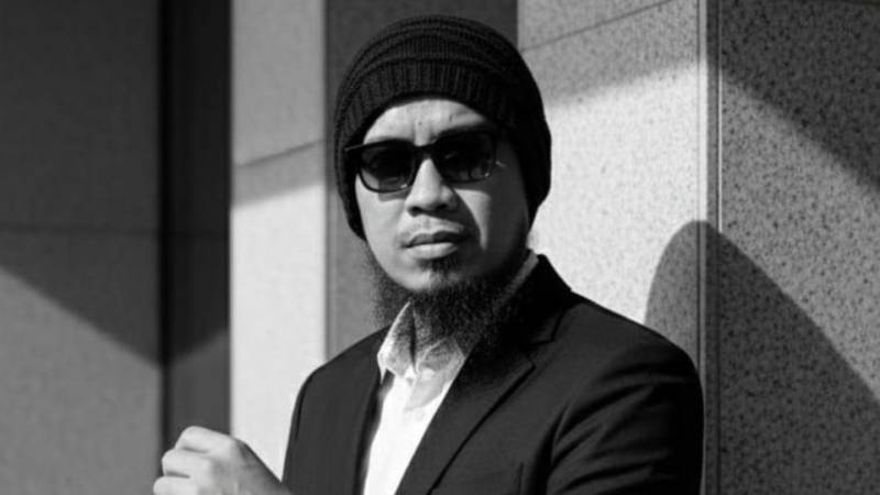 Bambang Taidi refleksikan cinta dan spiritualitas dalam balutan pop retro lewat rilis album lagu Pujaanku. (Dok. Istimewa)